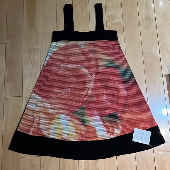 Cute summer dress - Picture 1 of 4